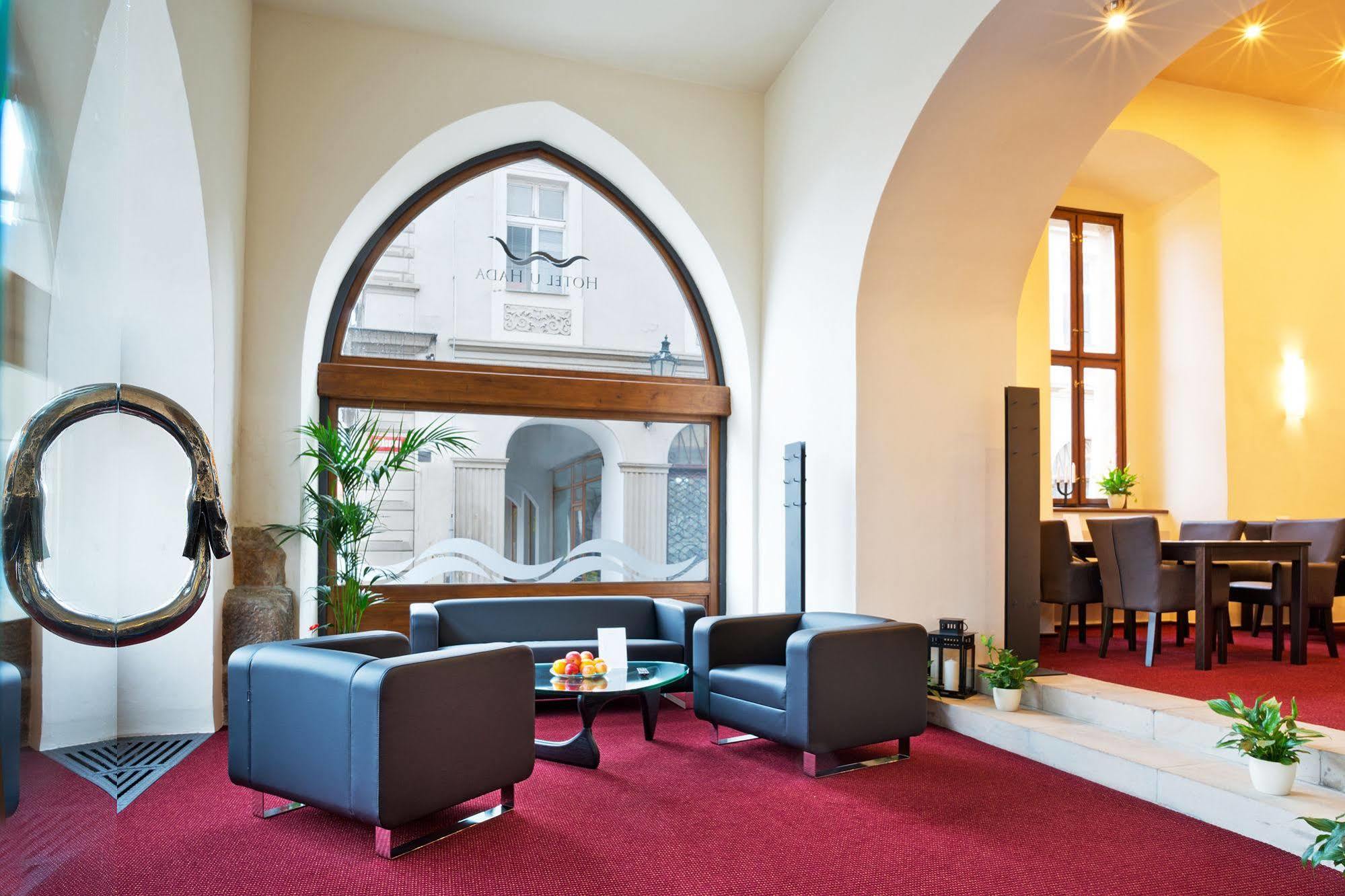 Hotel U Hada Zatec Eksteriør bilde