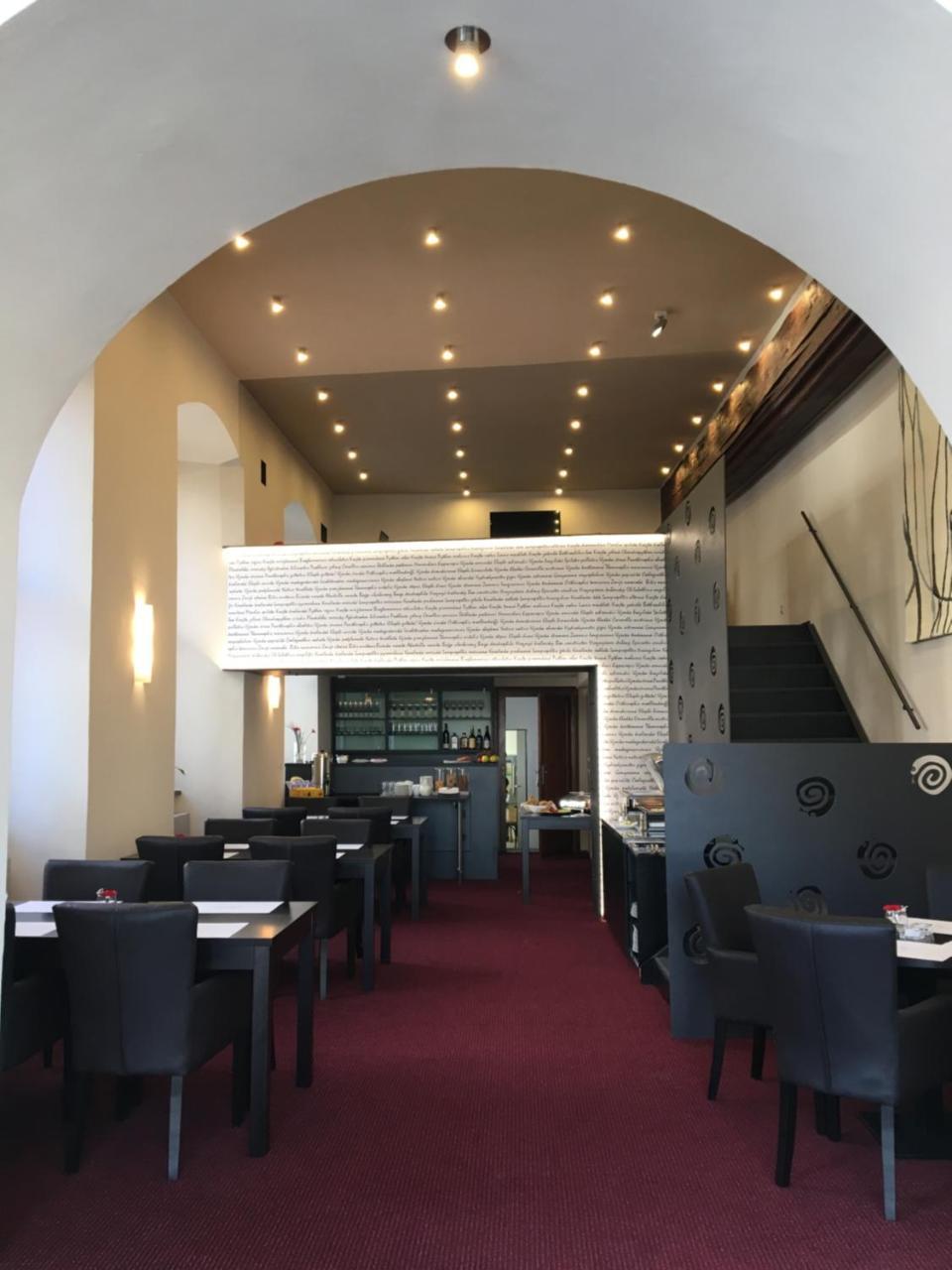 Hotel U Hada Zatec Eksteriør bilde
